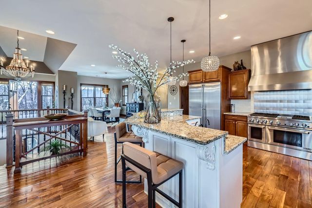 19900 Cottagewood Road, Deephaven, MN 55331