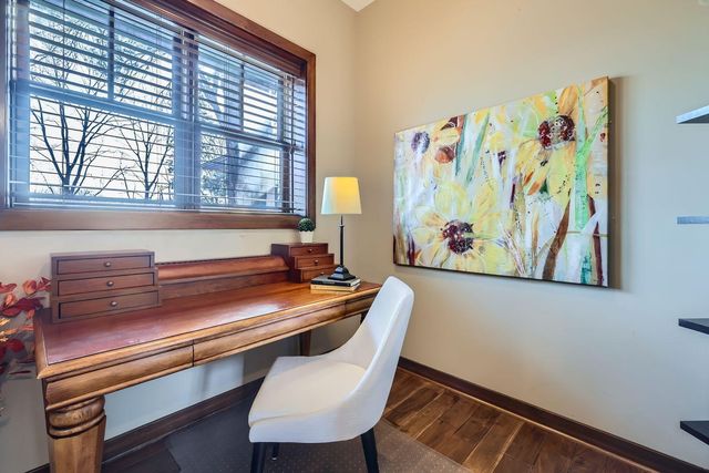 19900 Cottagewood Road, Deephaven, MN 55331