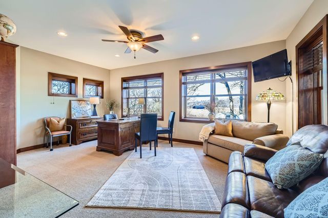 19900 Cottagewood Road, Deephaven, MN 55331