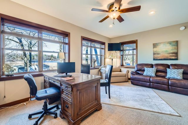 19900 Cottagewood Road, Deephaven, MN 55331