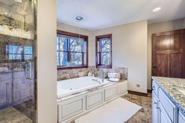 19900 Cottagewood Road, Deephaven, MN 55331