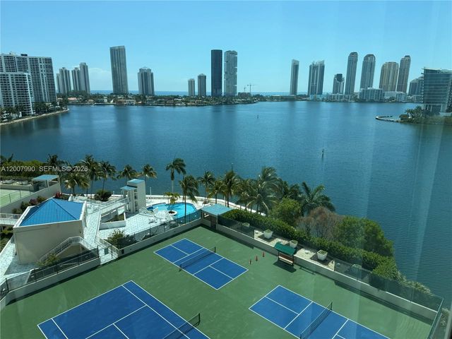 3370 Hidden Bay Dr 1213, Aventura, FL 33180