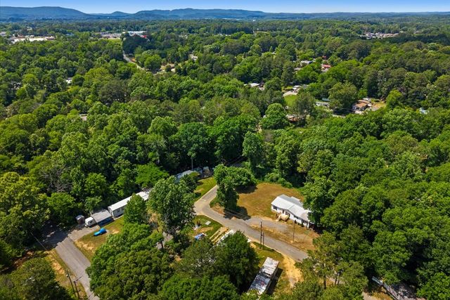 2815 Lyle Circle, Dalton, GA 30721