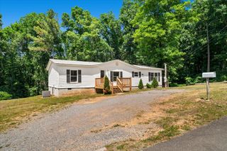2815 Lyle Circle, Dalton, GA 30721