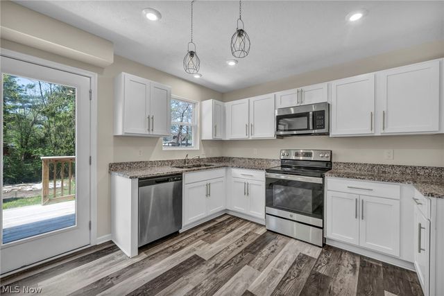 189 Alexander Drive, Elyria, OH 44035