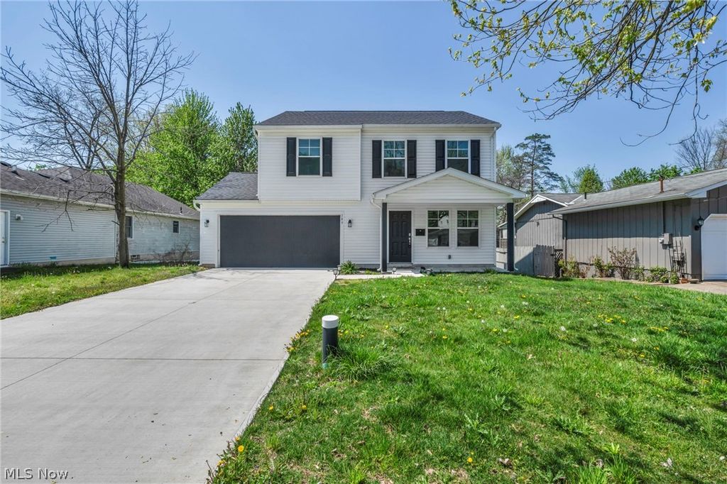 189 Alexander Drive, Elyria, OH 44035