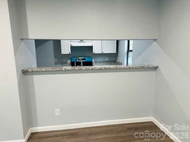 8029 Cedar Glen Drive, Charlotte, NC 28212
