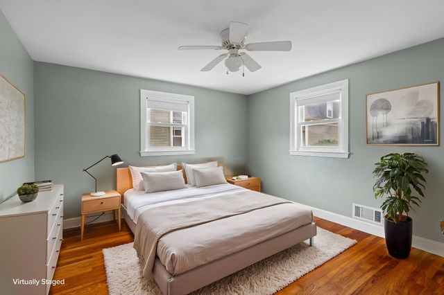 50 Main St, Foxboro, MA 02035
