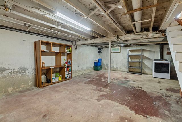 50 Main St, Foxboro, MA 02035