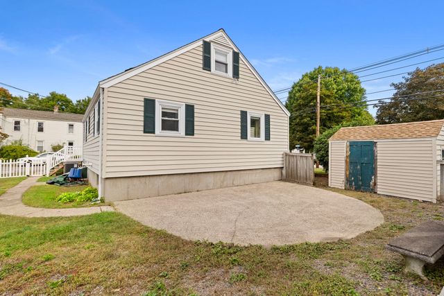 50 Main St, Foxboro, MA 02035
