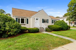 50 Main St, Foxboro, MA 02035