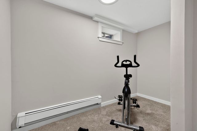 25 Old Center St, Carver, MA 02330