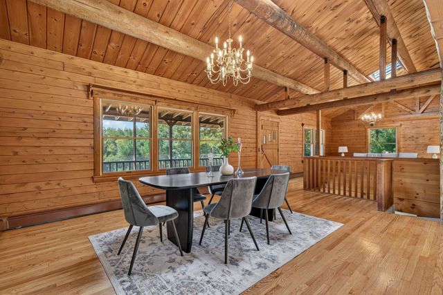 25 Old Center St, Carver, MA 02330