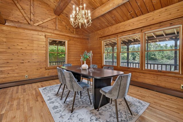 25 Old Center St, Carver, MA 02330
