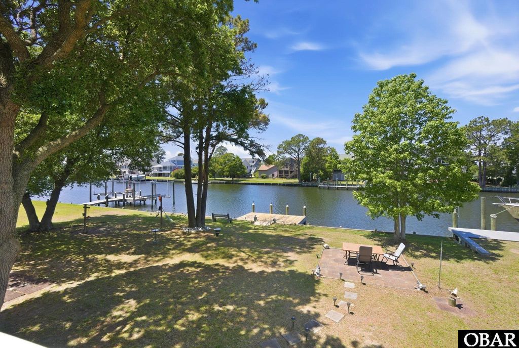 Image 26 of property listing at 3950 Pineway Drive Lot 20, Kitty Hawk, NC 27949