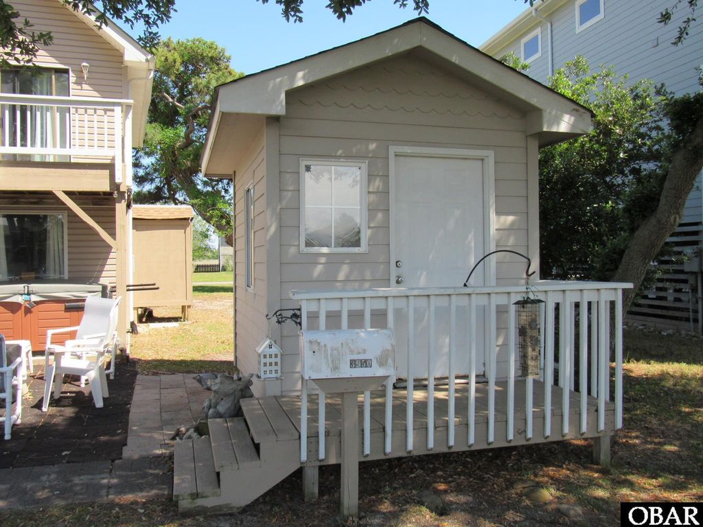 Image 55 of property listing at 3950 Pineway Drive Lot 20, Kitty Hawk, NC 27949