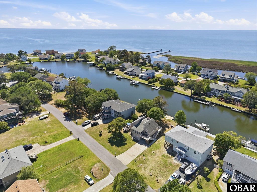 Image 9 of property listing at 3950 Pineway Drive Lot 20, Kitty Hawk, NC 27949