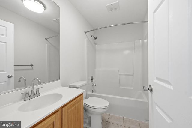 3459 ENDURO RUN RD, Midland, VA 22728