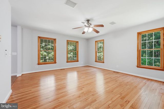 3459 ENDURO RUN RD, Midland, VA 22728
