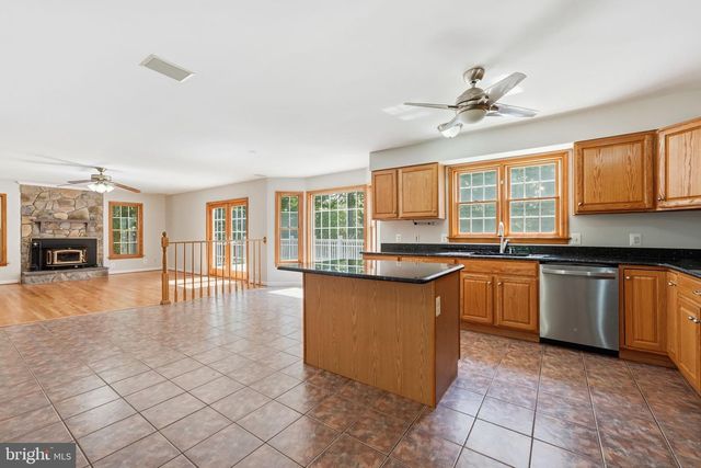 3459 ENDURO RUN RD, Midland, VA 22728