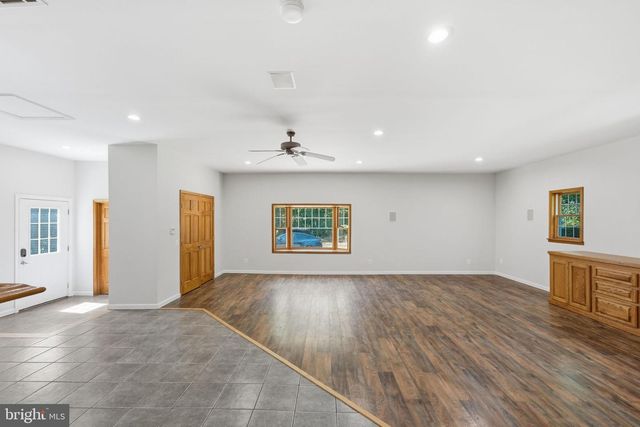 3459 ENDURO RUN RD, Midland, VA 22728