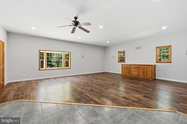 3459 ENDURO RUN RD, Midland, VA 22728