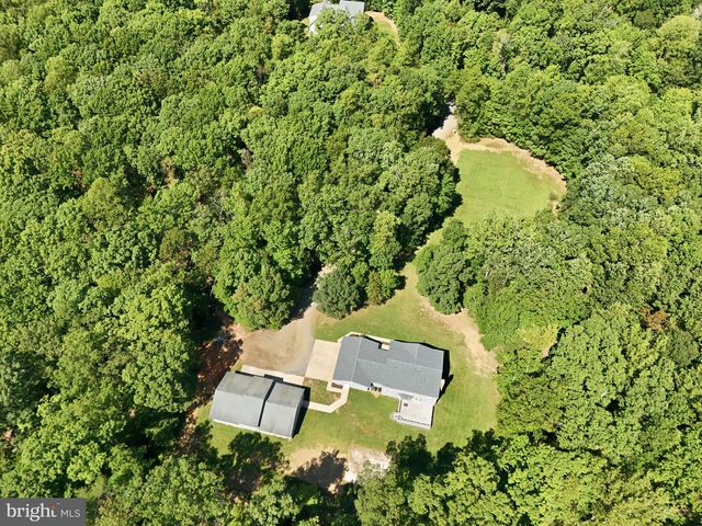 3459 ENDURO RUN RD, Midland, VA 22728