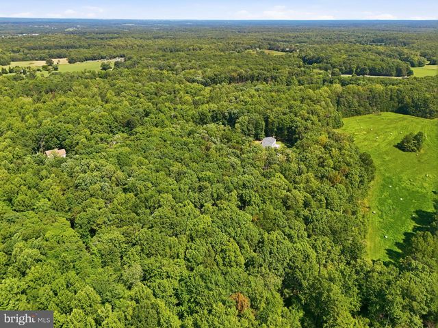 3459 ENDURO RUN RD, Midland, VA 22728