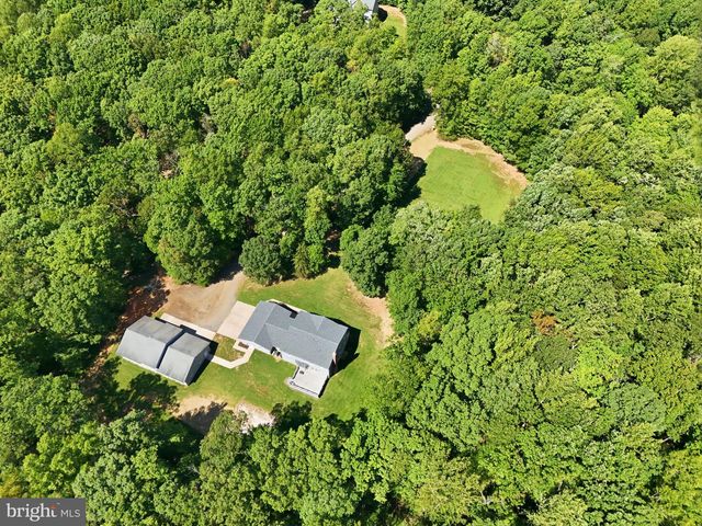 3459 ENDURO RUN RD, Midland, VA 22728