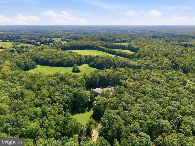3459 ENDURO RUN RD, Midland, VA 22728