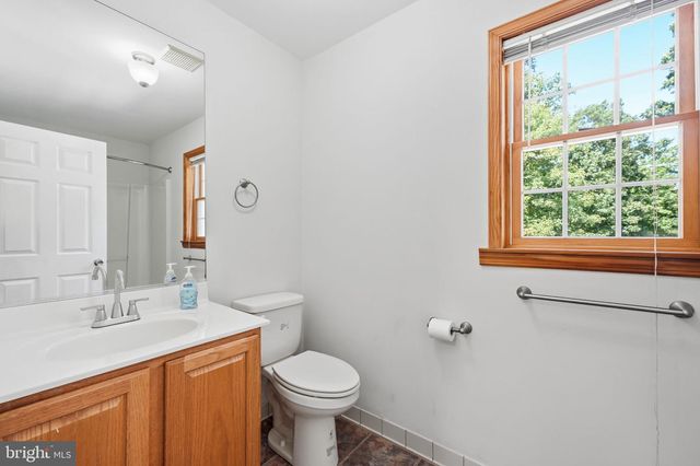 3459 ENDURO RUN RD, Midland, VA 22728