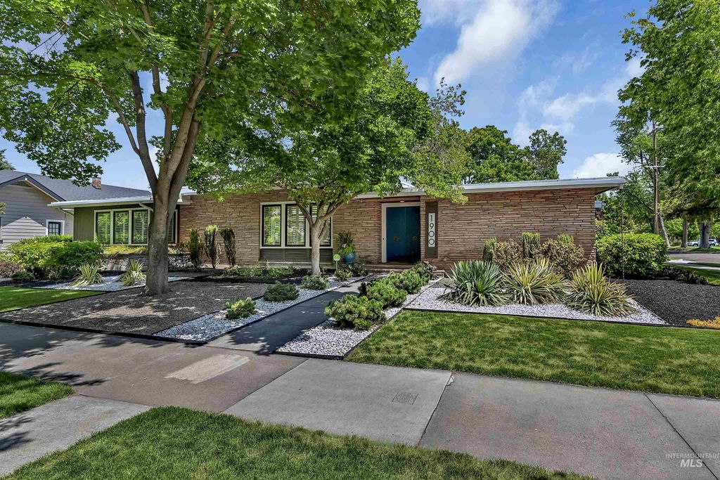 1900 N Harrison Blvd, Boise, ID 83702