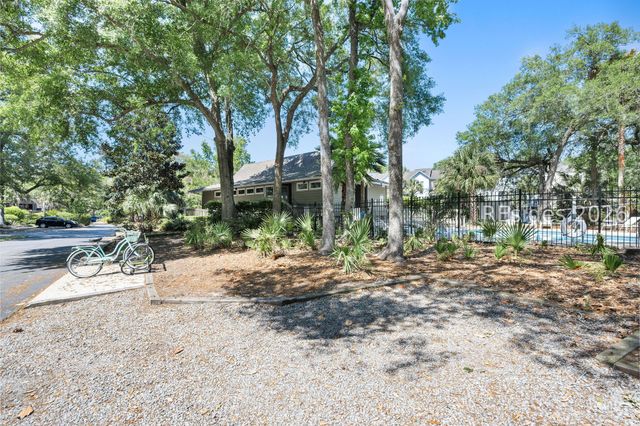50 Yacht Cove Dr Apt 510, Hilton Head Island, SC 29928