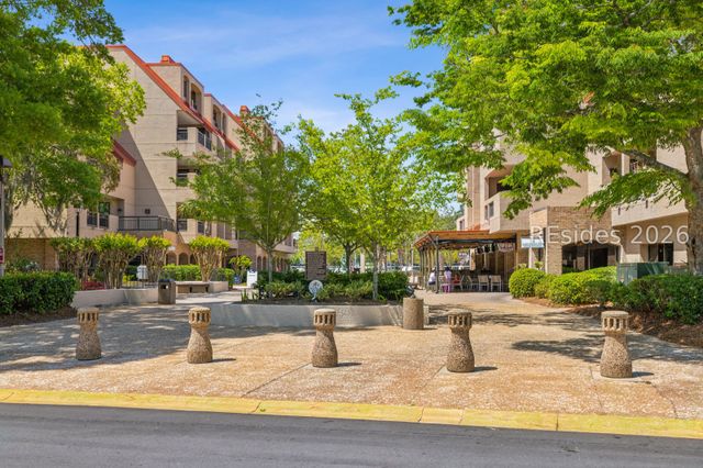 50 Yacht Cove Dr Apt 510, Hilton Head Island, SC 29928