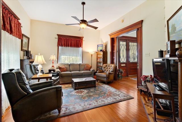 704 E Main Street, Honey Grove, TX 75446