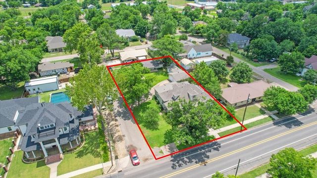 704 E Main Street, Honey Grove, TX 75446