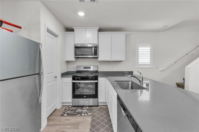 6183 Pink Cosmos Avenue, Las Vegas, NV 89122