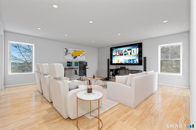 154B Long Meadow Hill Road, Brookfield, CT 06804