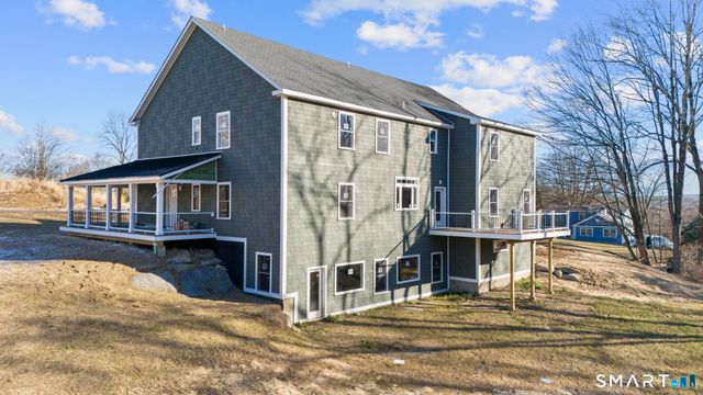 154B Long Meadow Hill Road, Brookfield, CT 06804