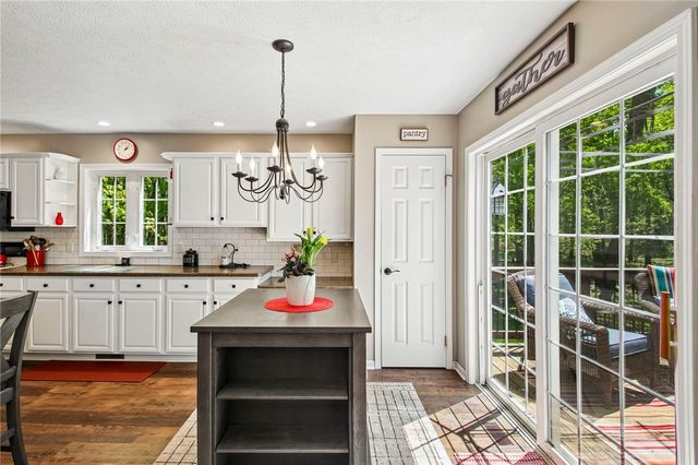 17 Shady Oaks Trail, Ogden, NY 14559