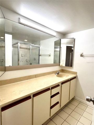 5268 CORAL COURT 612, Orlando, FL 32811