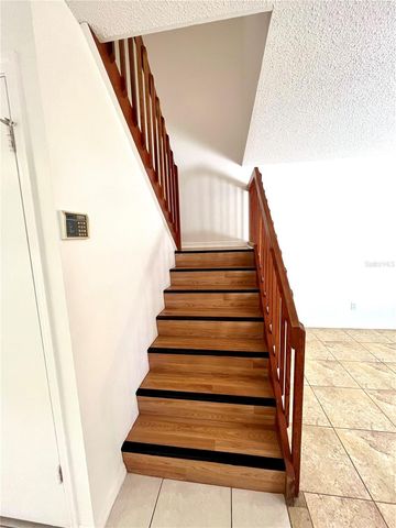 5268 CORAL COURT 612, Orlando, FL 32811