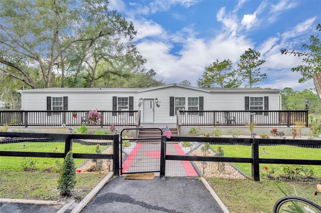 24751 SE HIGHWAY 450, Umatilla, FL 32784