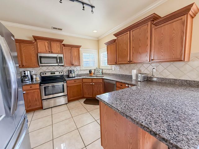 370 RUNNING BROOK LN, Oakland, TN 38060