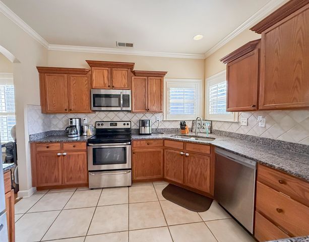 370 RUNNING BROOK LN, Oakland, TN 38060