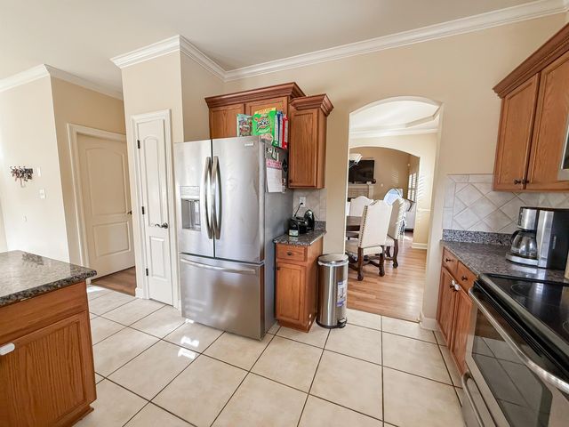 370 RUNNING BROOK LN, Oakland, TN 38060