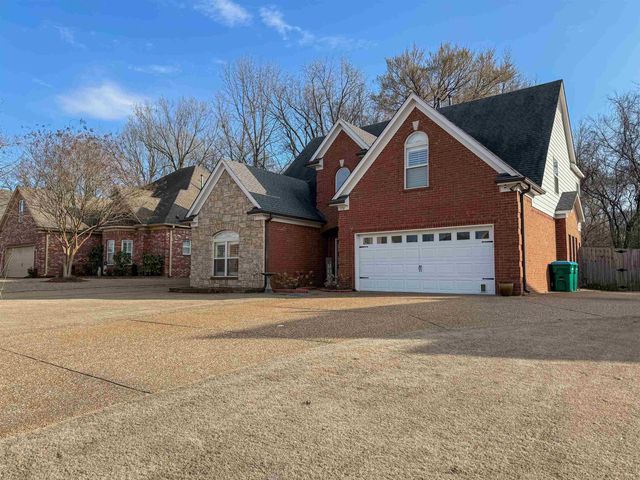 370 RUNNING BROOK LN, Oakland, TN 38060