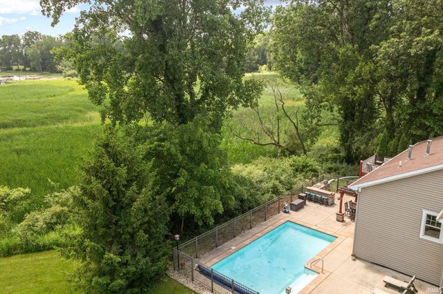 16292 Norwood Lane, Goshen, IN 46526