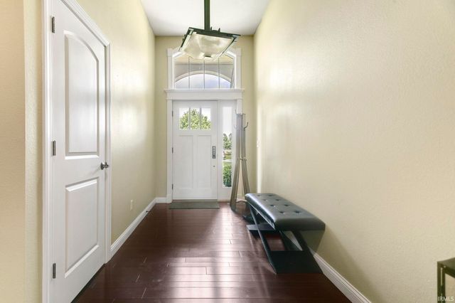 16292 Norwood Lane, Goshen, IN 46526