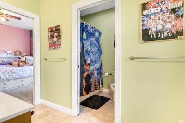 16292 Norwood Lane, Goshen, IN 46526
